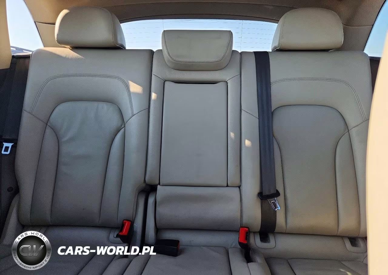 2012 Audi Q5 Premium Plus VIN:WA1LFAFPXCA122332 - 10