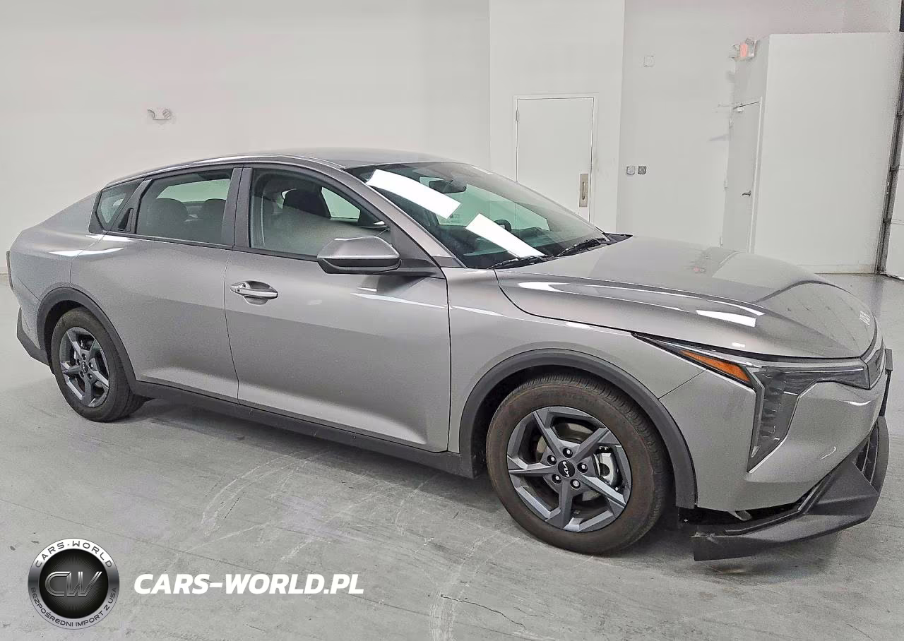2026 Kia K4 Lxs VIN:3KPFT4DE1TE349095 - 4
