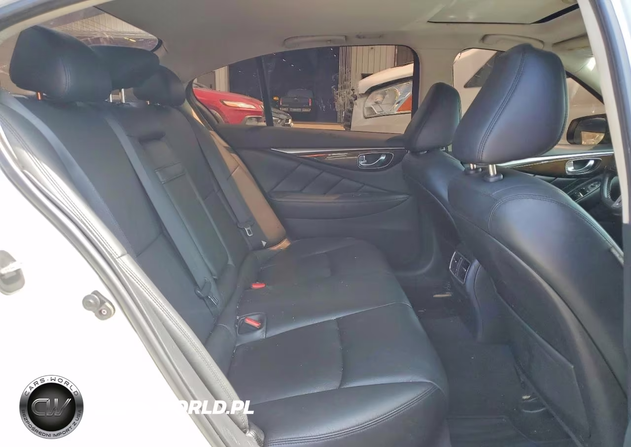 2018 Infiniti Q50 3.0T Luxe VIN:JN1EV7AP3JM352840 - 10