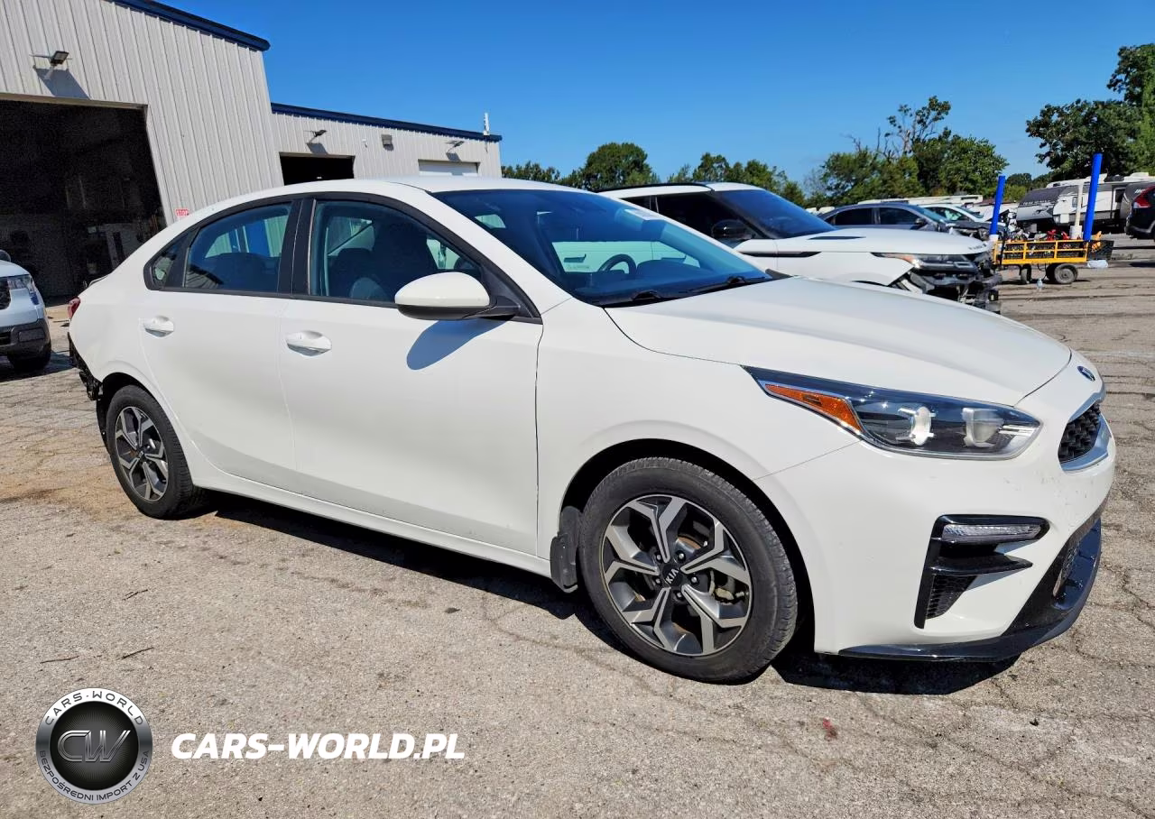 2021 Kia Forte Lxs VIN:3KPF24AD3ME395026 - 4
