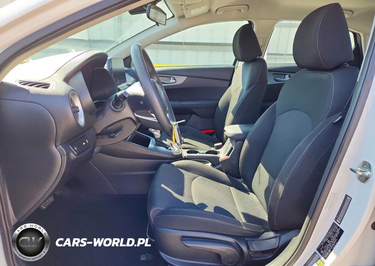 2021 Kia Forte Lxs VIN:3KPF24AD3ME395026 - 7