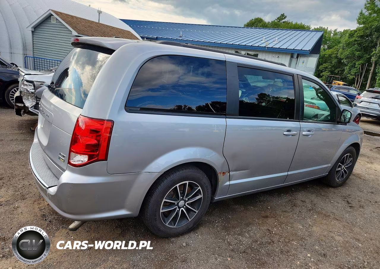 2018 Dodge Grand Caravan Gt VIN:2C4RDGEG4JR196476 - 3