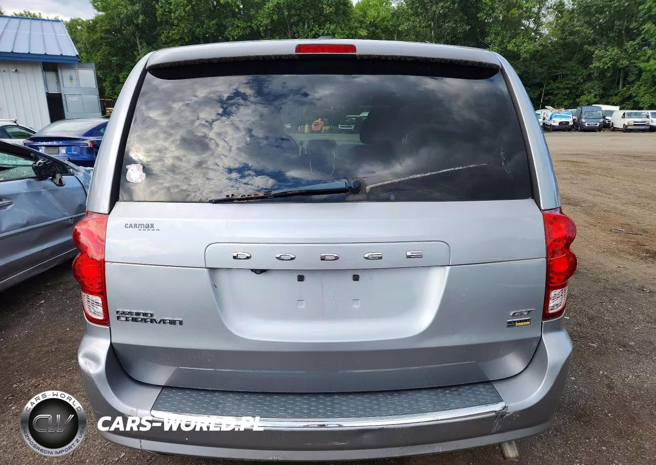 2018 Dodge Grand Caravan Gt VIN:2C4RDGEG4JR196476 - 6