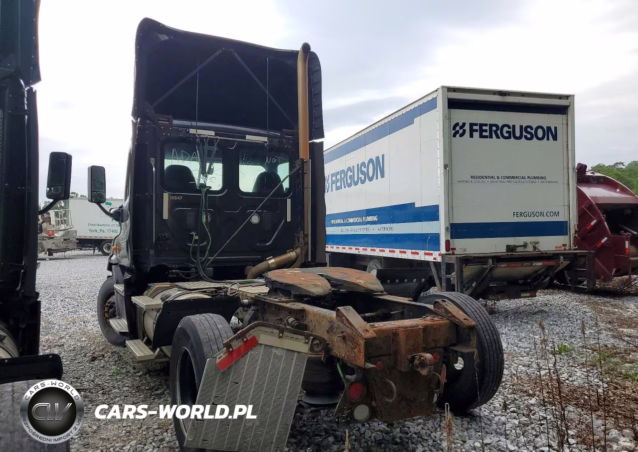 2017 Freightliner Cascadia 113 Semi Truck VIN:1FUBGBDV0HLHH2246 - 2