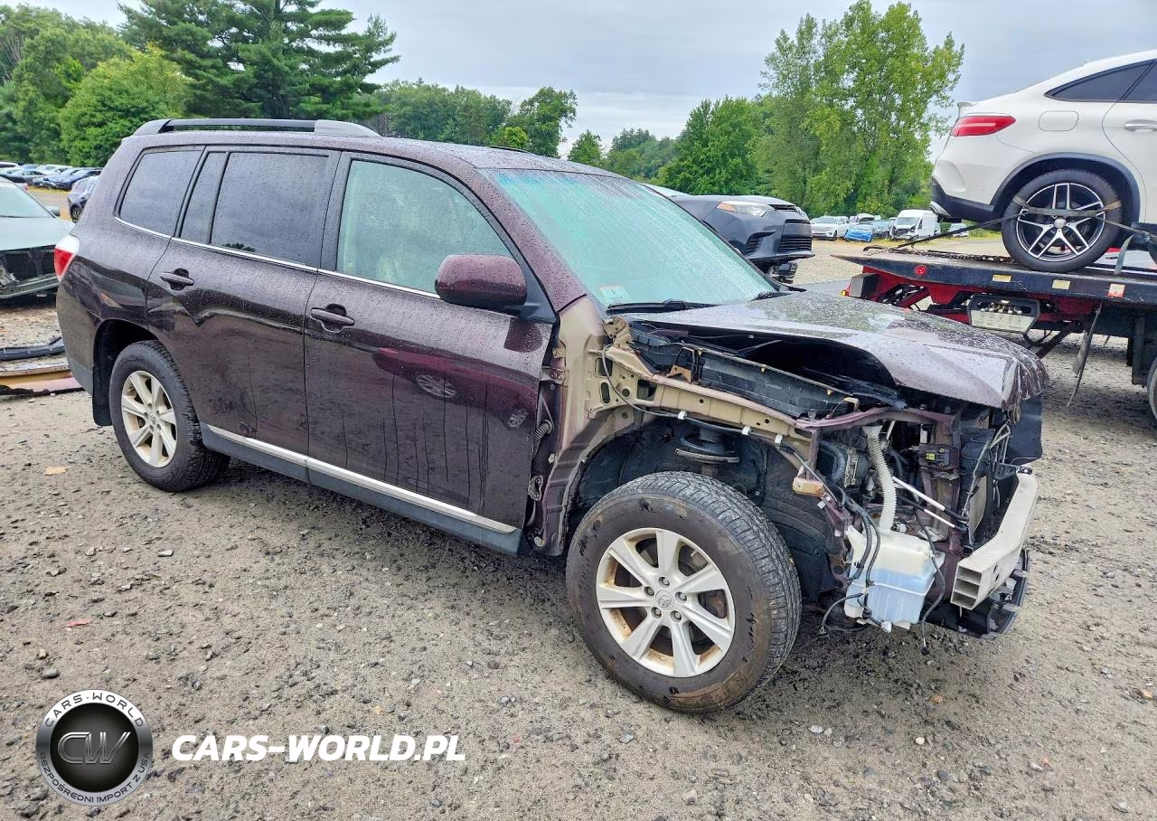 2013 Toyota Highlander Se VIN:5TDBK3EH8DS233324 - 4