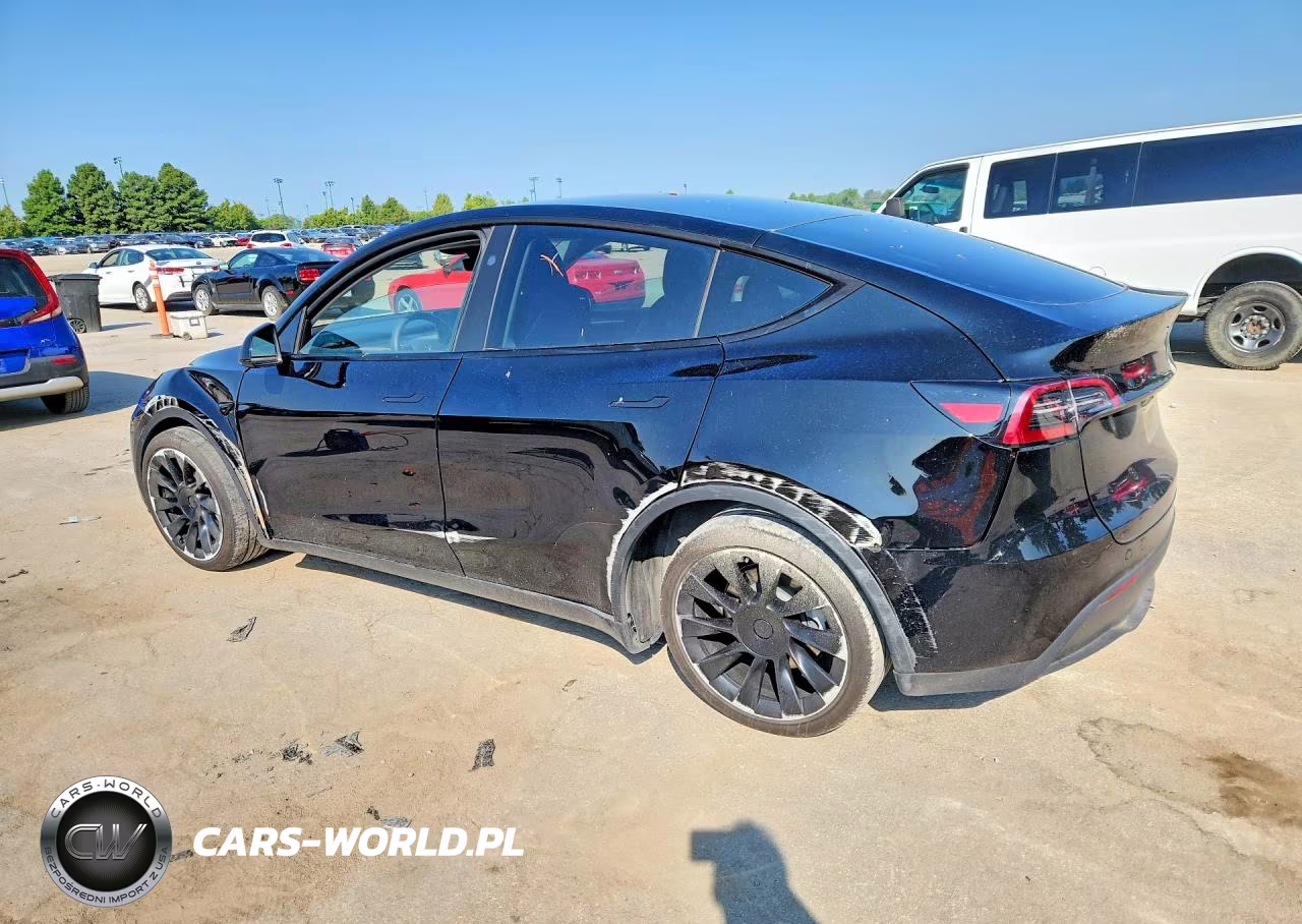 2023 Tesla Model Y VIN:7SAYGDEE8PA158270 - 2