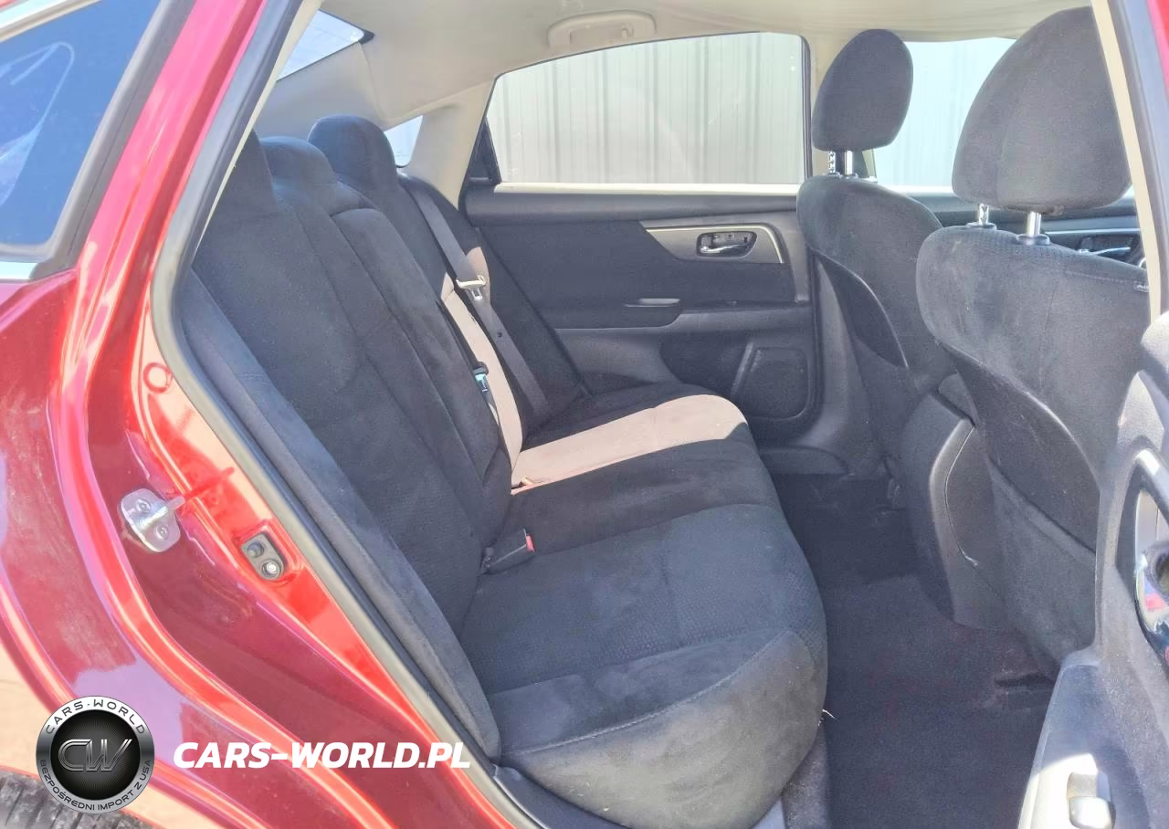 2015 Nissan Altima 2.5 S VIN:1N4AL3APXFN366493 - 10
