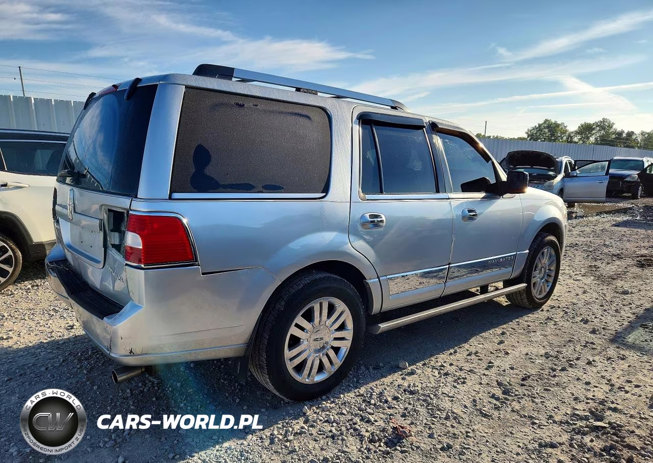 2013 Lincoln Navigator VIN:5LMJJ2J58DEL06162 - 3