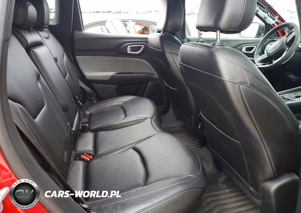 2024 Jeep Compass Latitude Lux VIN:3C4NJDFN7RT591165 - 11