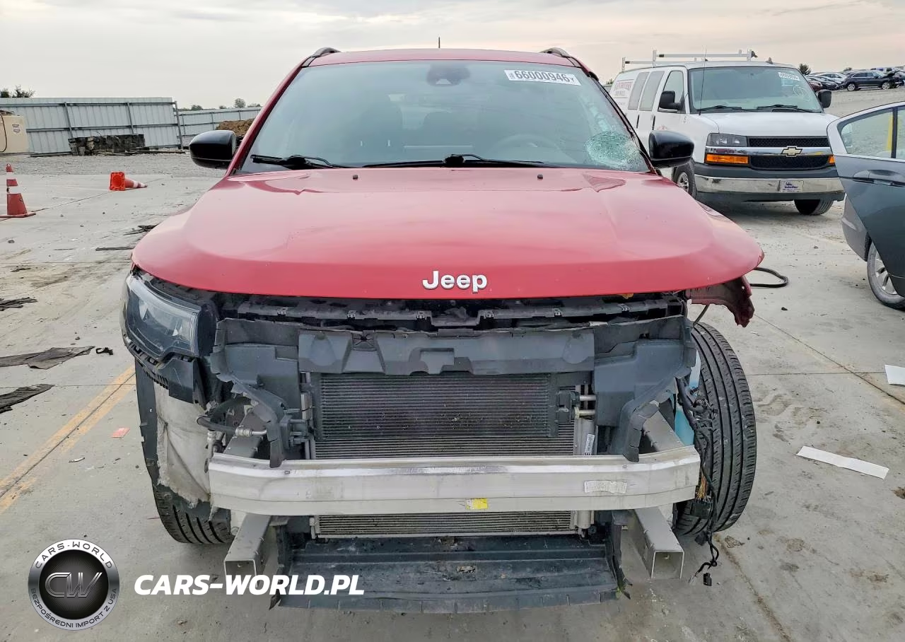 2024 Jeep Compass Latitude Lux VIN:3C4NJDFN7RT591165 - 5
