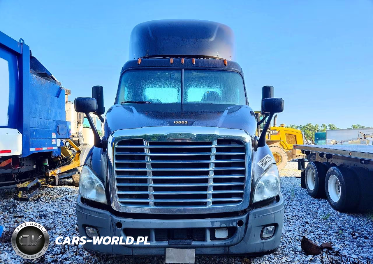 2017 Freightliner Cascadia 113 Semi Truck VIN:1FUBGBDV2HLHH2362 - 5