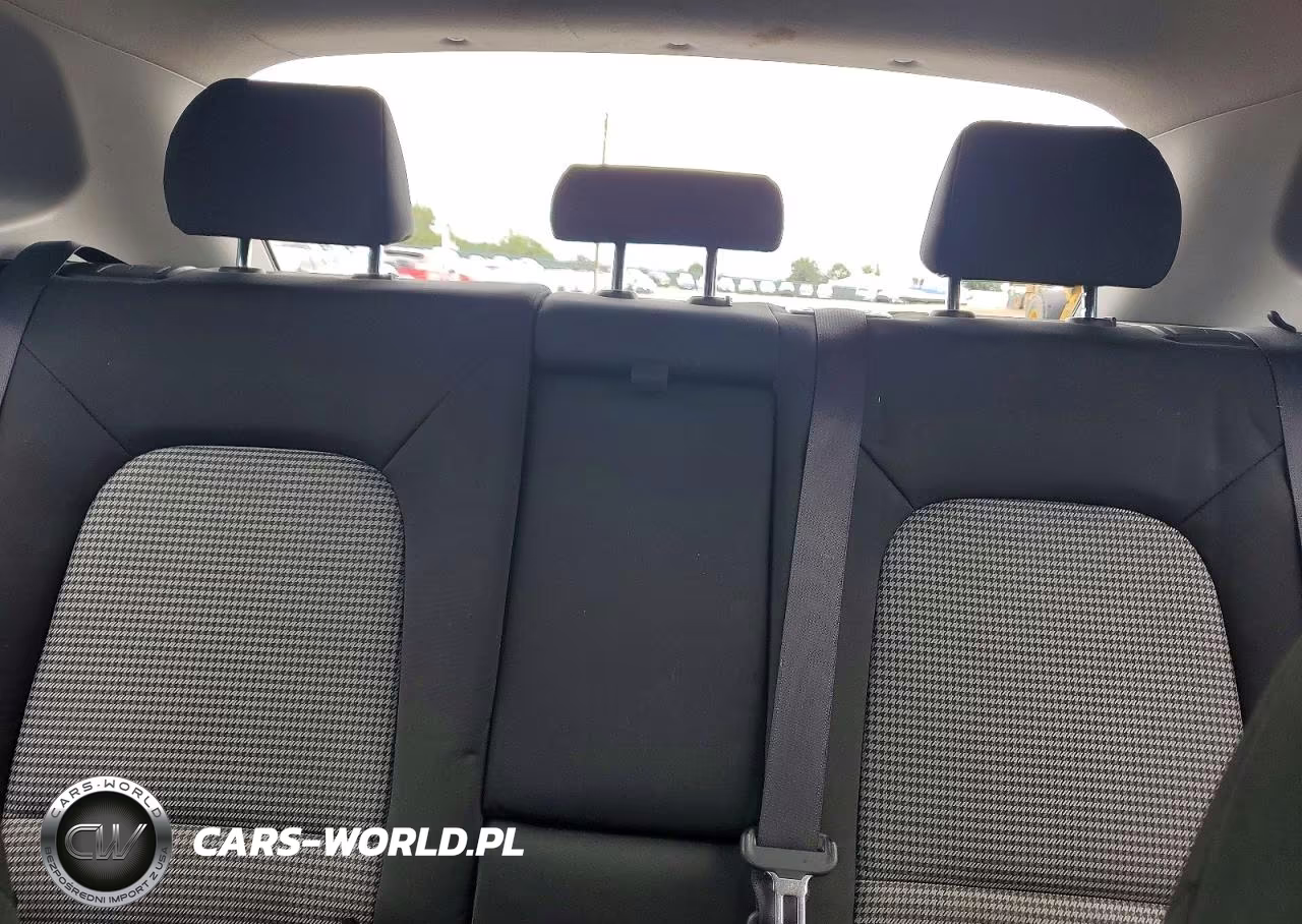 2020 Hyundai Kona Se VIN:KM8K1CAA1LU516004 - 10