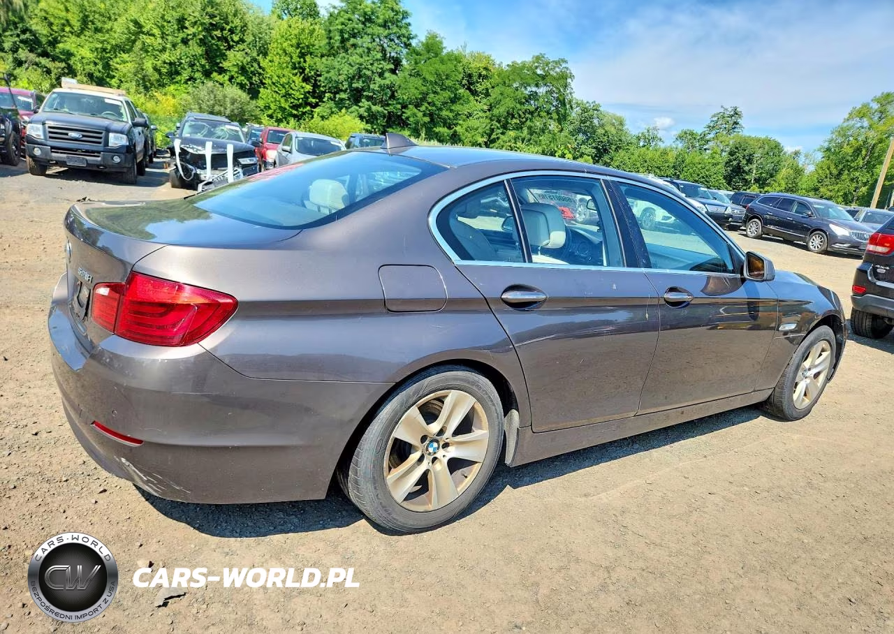 2013 BMW 528 Xi VIN:WBAXH5C52DDW13194 - 3