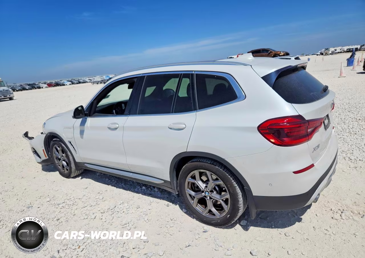 2021 BMW X3 xDrive30E VIN:5UXTS1C04M9D79130 - 2