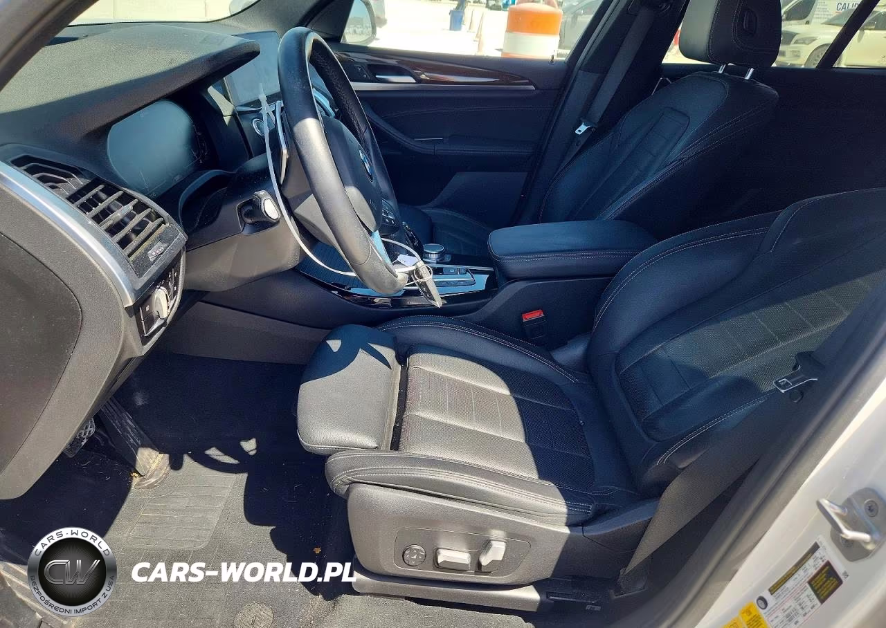 2021 BMW X3 xDrive30E VIN:5UXTS1C04M9D79130 - 7