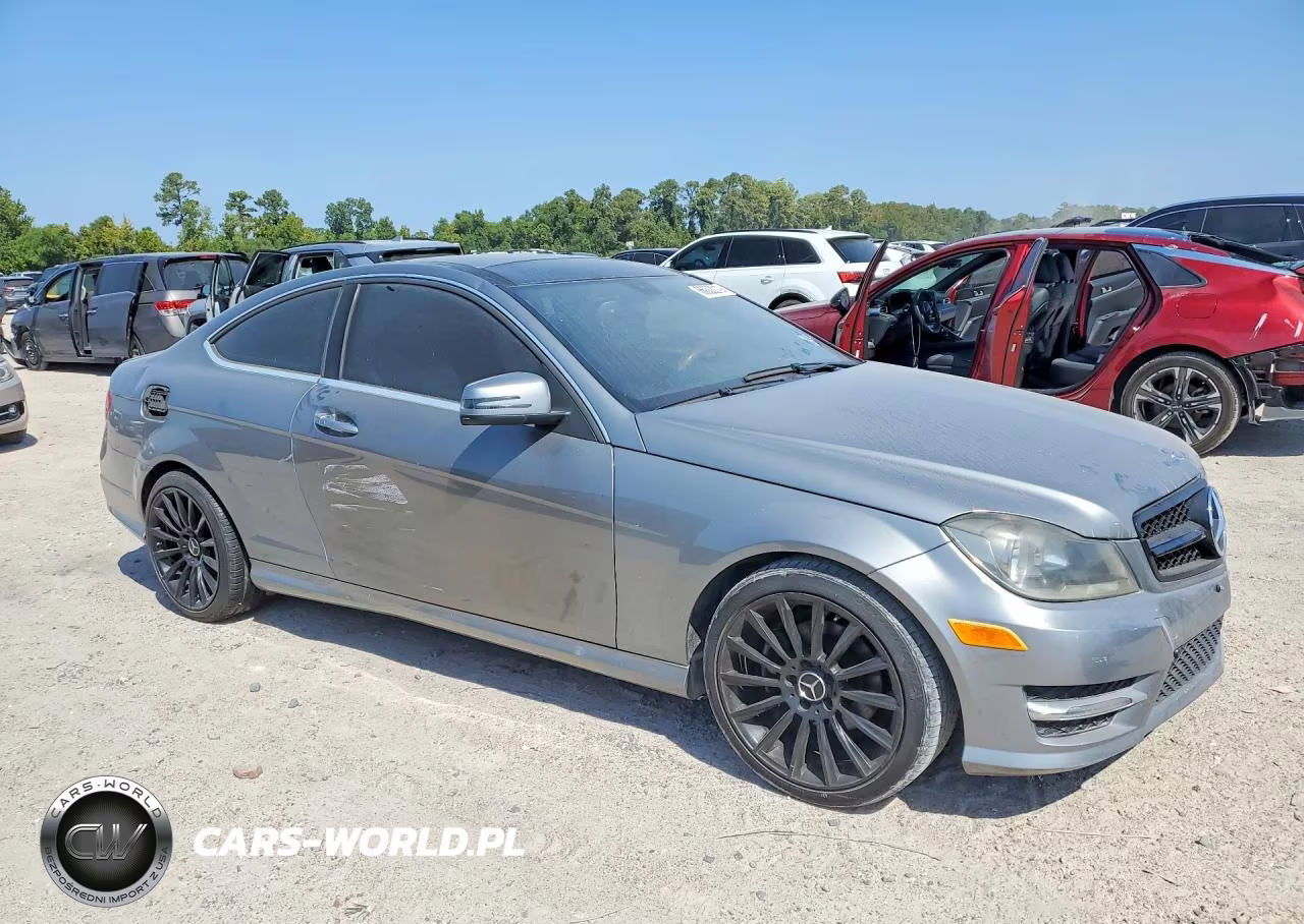 2013 Mercedes-Benz C 250 VIN:WDDGJ4HB5DG065132 - 4