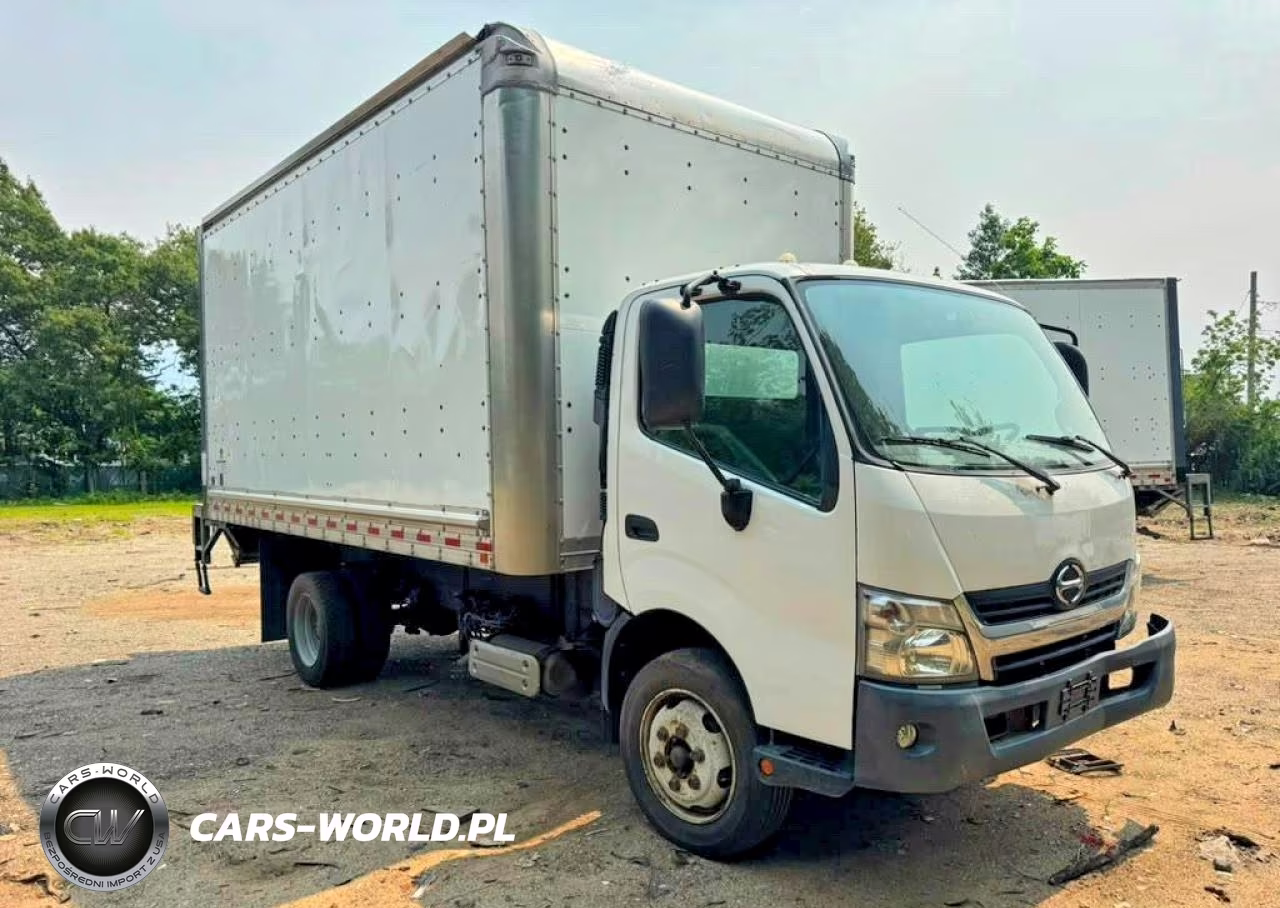 2020 Hino 195