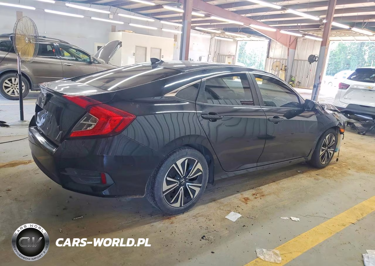 2018 Honda Civic Ex VIN:JHMFC1F30JX010768 - 3