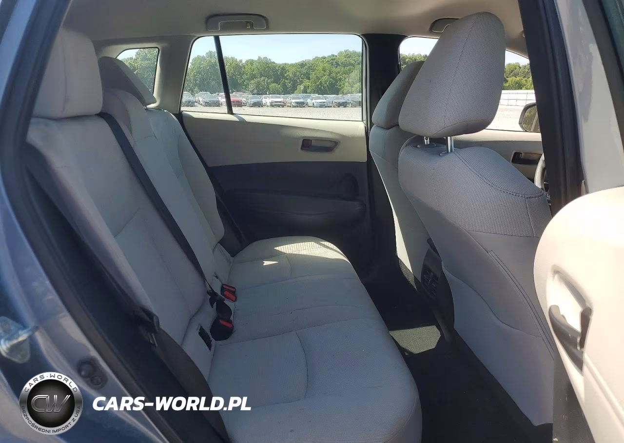 2024 Toyota Corolla Cross L VIN:7MUAAAAG7RV104889 - 11