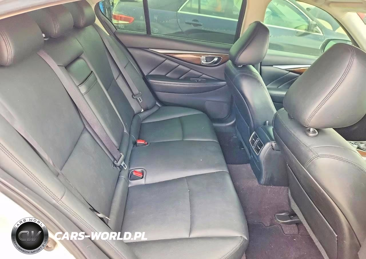 2018 Infiniti Q50 3.0T Luxe VIN:JN1EV7AP7JM350590 - 10