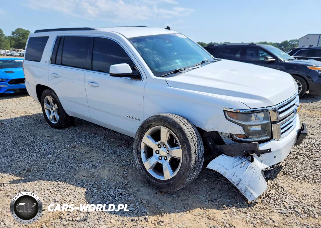 2015 Chevrolet Tahoe C1500 Lt VIN:1GNSCBKC6FR112316 - 4