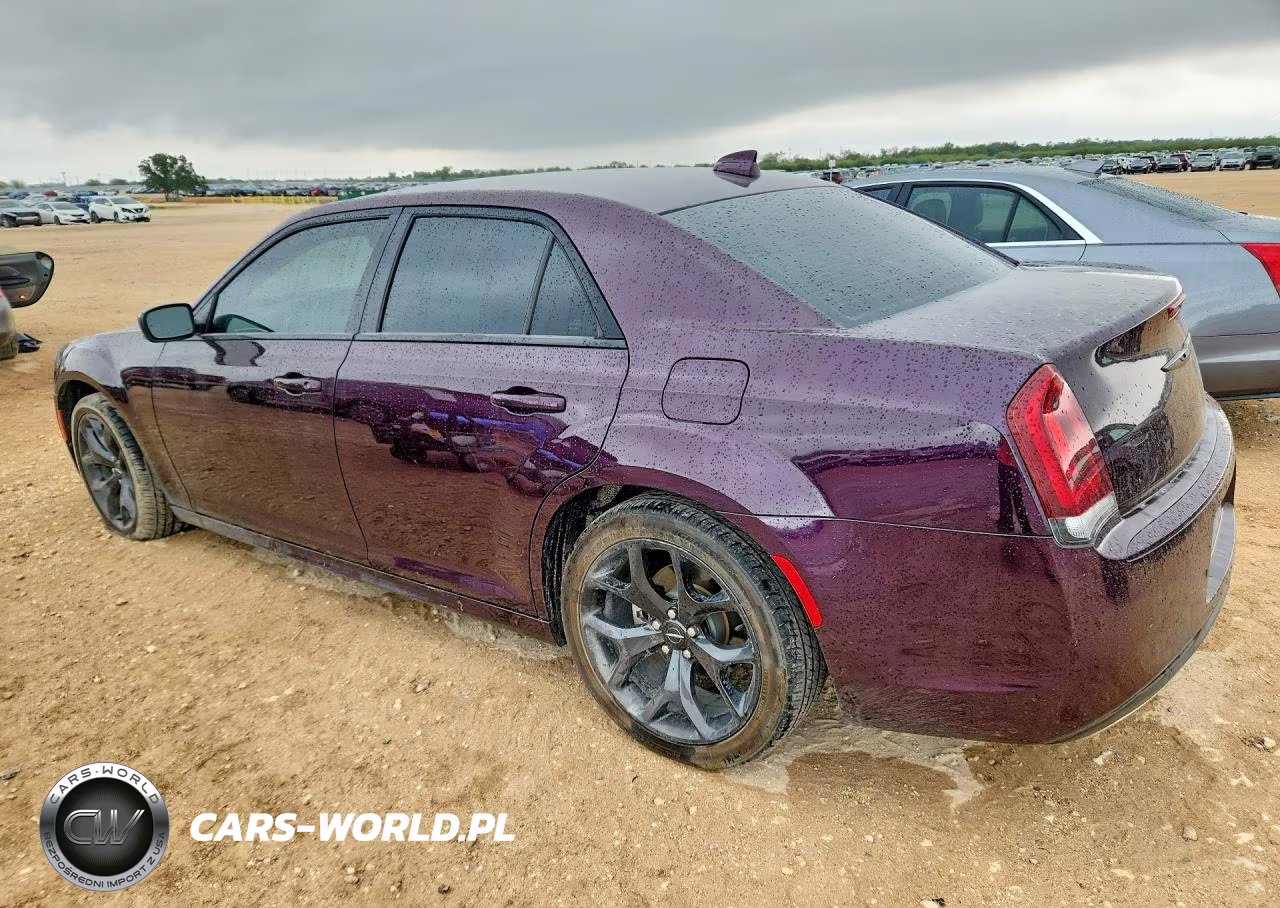 2021 Chrysler 300 Touring VIN:2C3CCAAG3MH683436 - 2