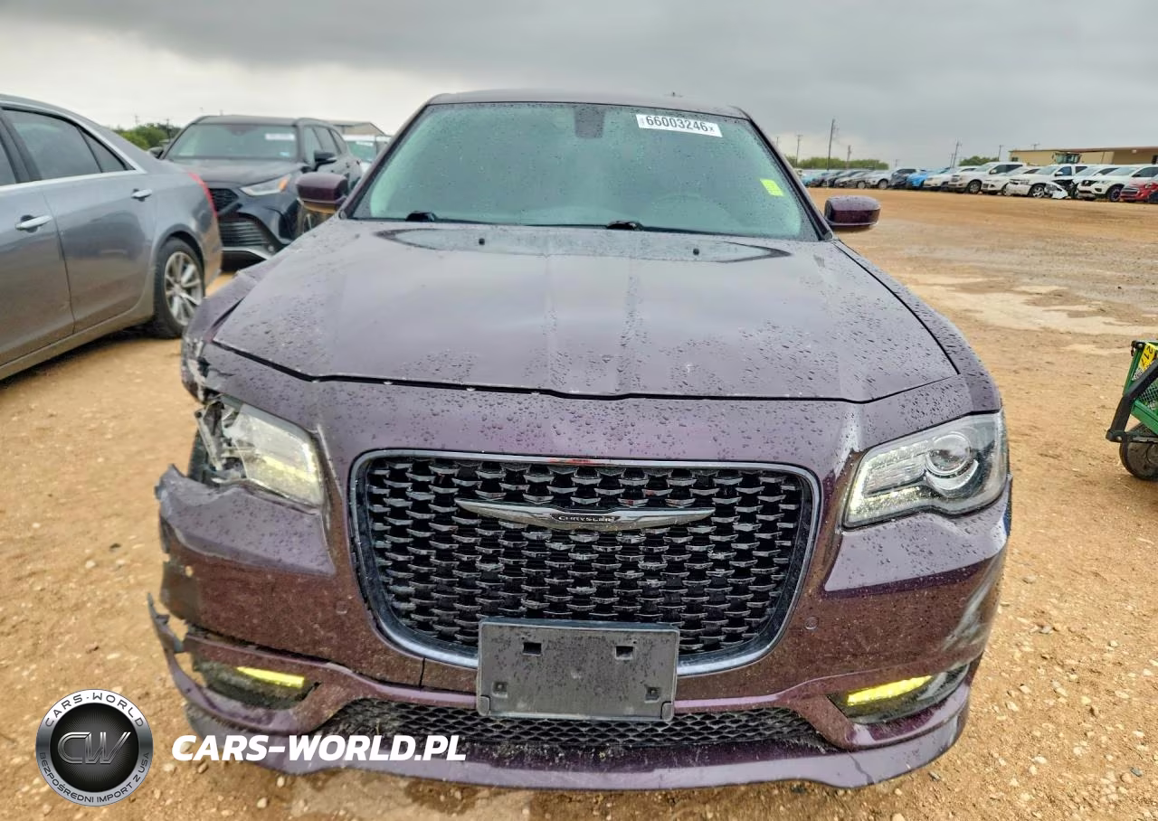 2021 Chrysler 300 Touring VIN:2C3CCAAG3MH683436 - 5