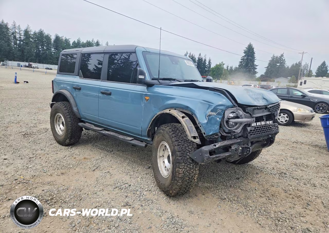 2022 Ford Bronco Base VIN:1FMEE5DP1NLB09189 - 4
