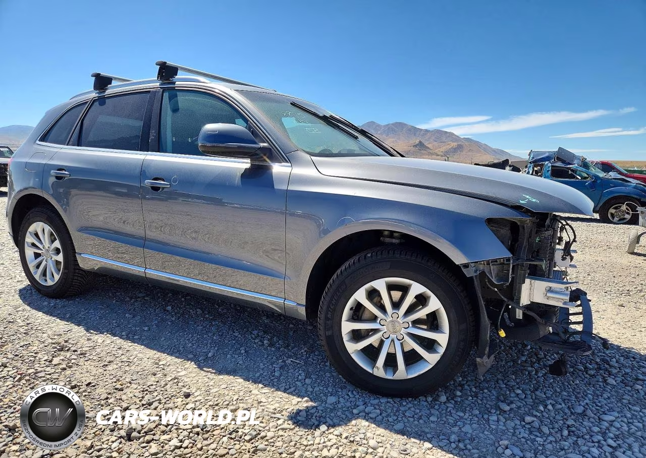 2014 Audi Q5 Premium VIN:WA1CFAFP9EA006056 - 4