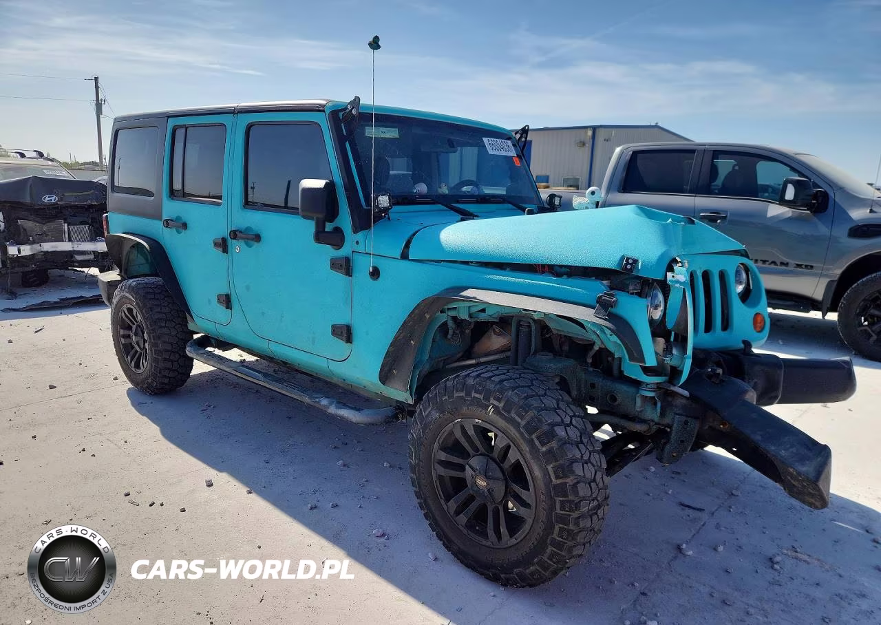 2012 Jeep Wrangler Unlimited Sport VIN:1C4BJWDG0CL205529 - 4