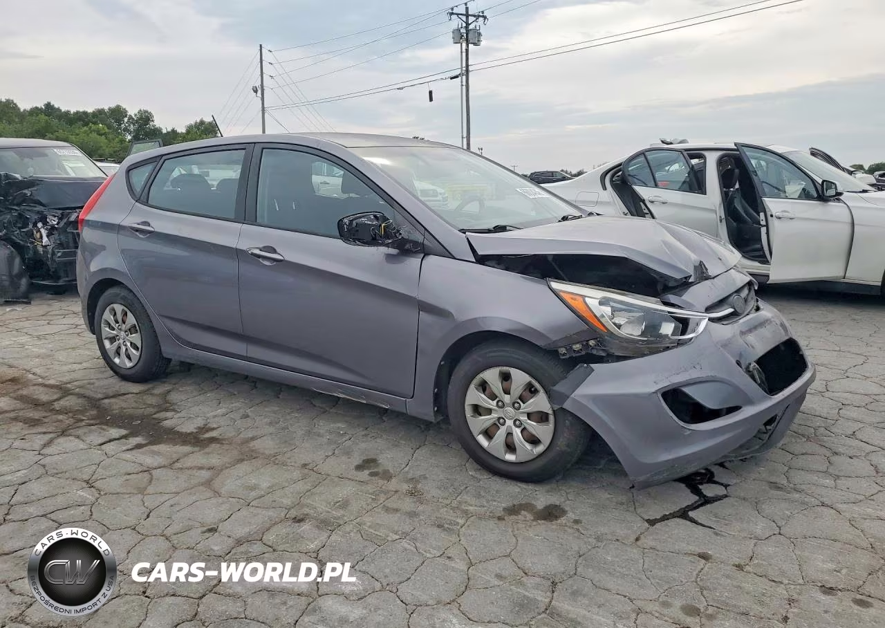 2015 Hyundai Accent Gs VIN:KMHCT5AE1FU230297 - 4