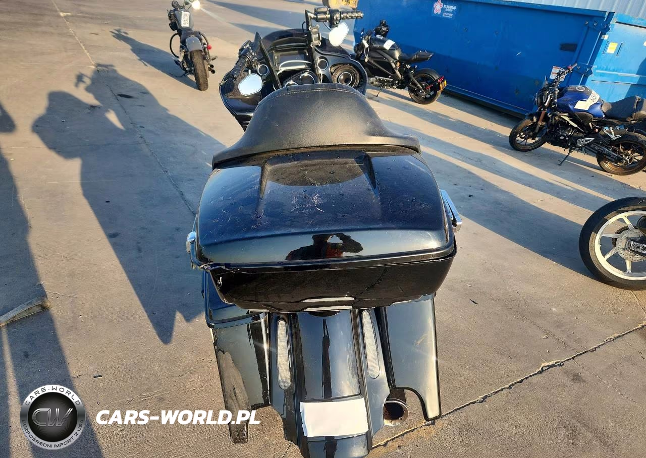 2015 Harley-Davidson Fltrxs Road Glide Special VIN:1HD1KTM1XFB647942 - 4