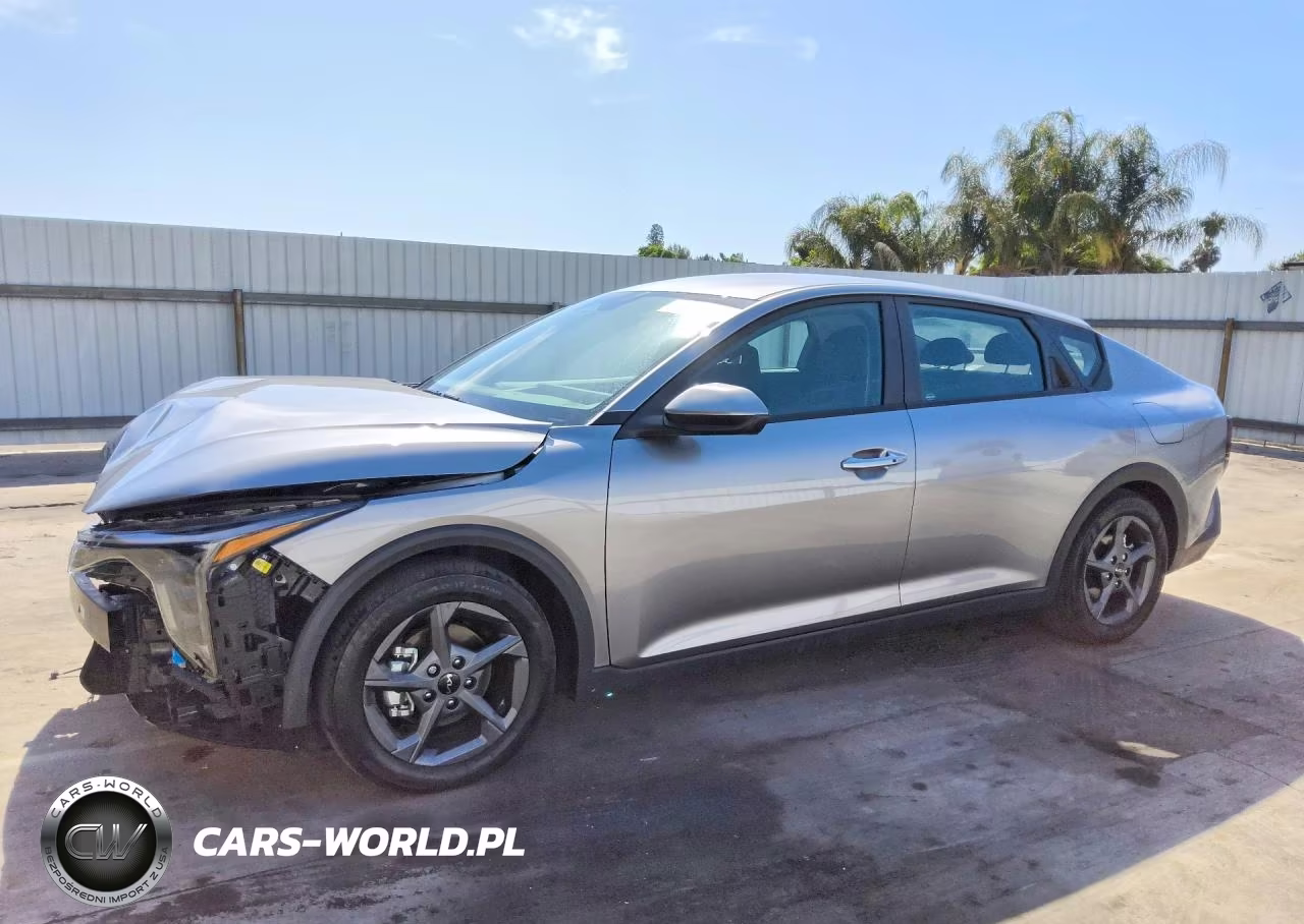 2026 Kia K4 Lxs VIN:3KPFT4DE6TE278461 - 1