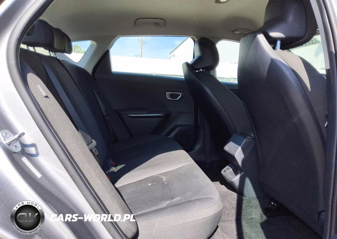 2026 Kia K4 Lxs VIN:3KPFT4DE6TE278461 - 10