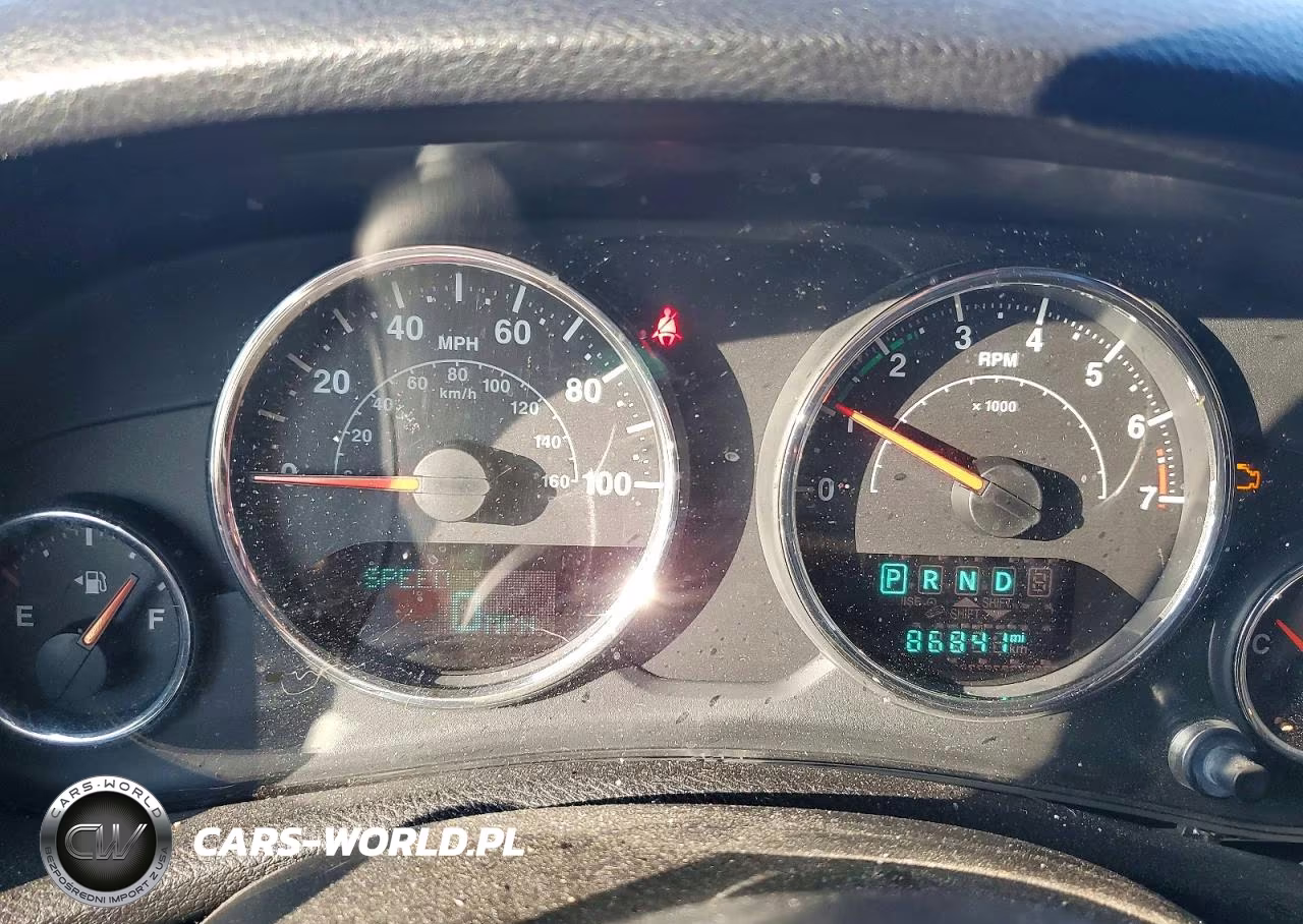 2016 Jeep Wrangler VIN:1C4BJWDGXGL119294 - 9
