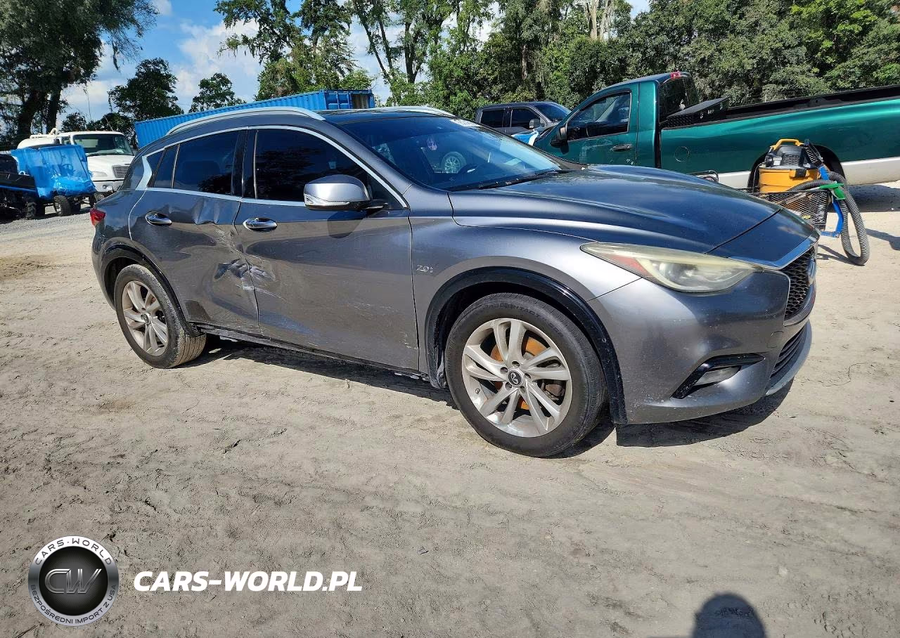 2017 Infiniti Qx30 Premium VIN:SJKCH5CP8HA015604 - 4