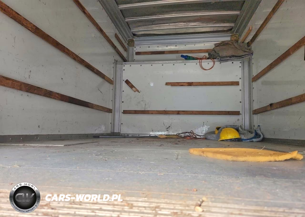 2007 Ford E450 Box Truck VIN:1FDXE45S77DB15873 - 10