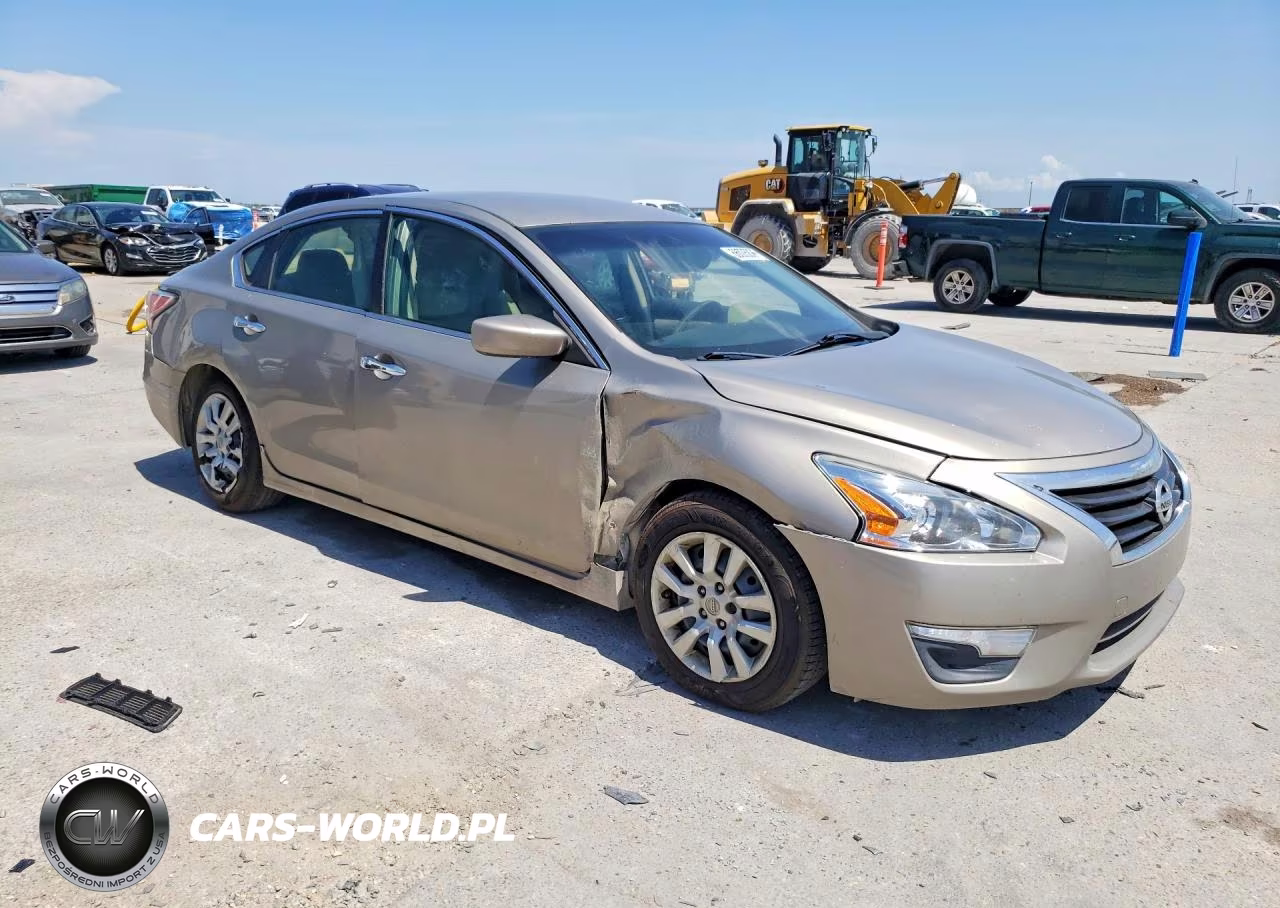 2015 Nissan Altima 2.5 S VIN:1N4AL3AP8FN321486 - 4