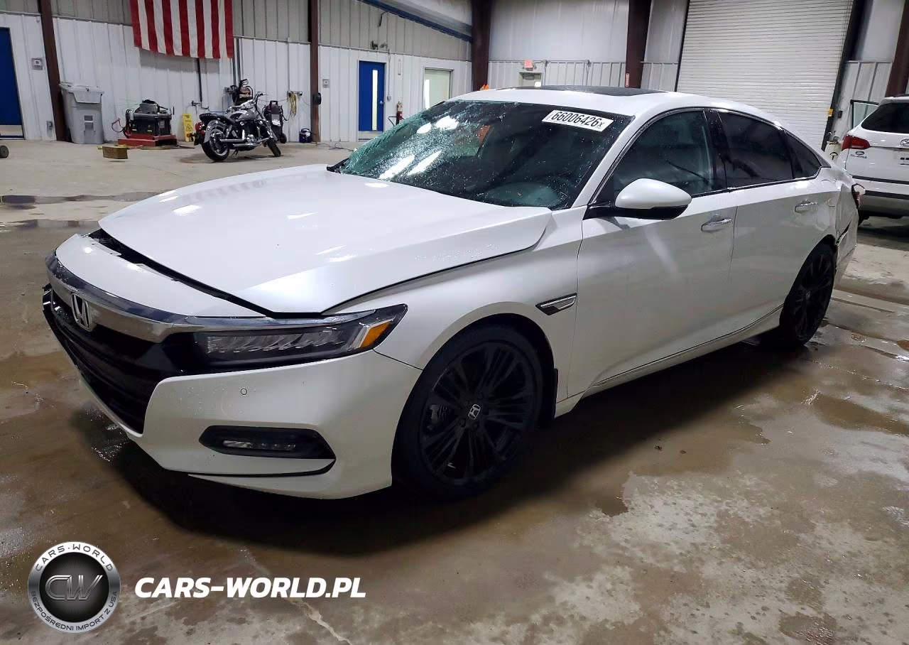 2018 Honda Accord Touring VIN:1HGCV2F96JA024252 - 1