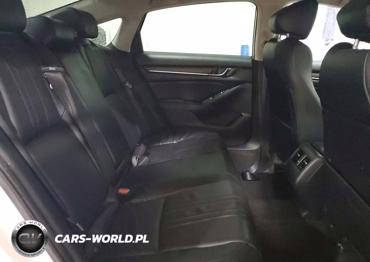 2018 Honda Accord Touring VIN:1HGCV2F96JA024252 - 10