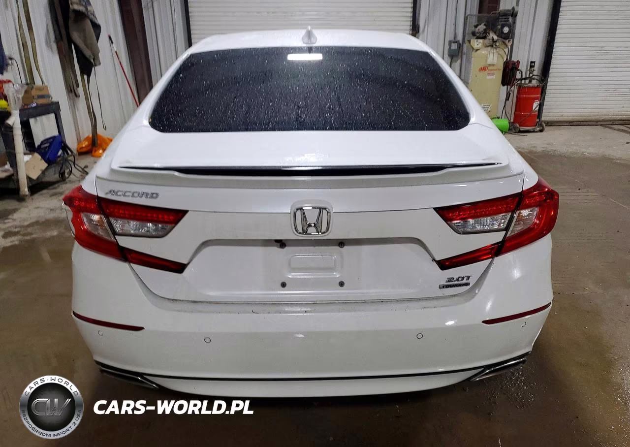 2018 Honda Accord Touring VIN:1HGCV2F96JA024252 - 6