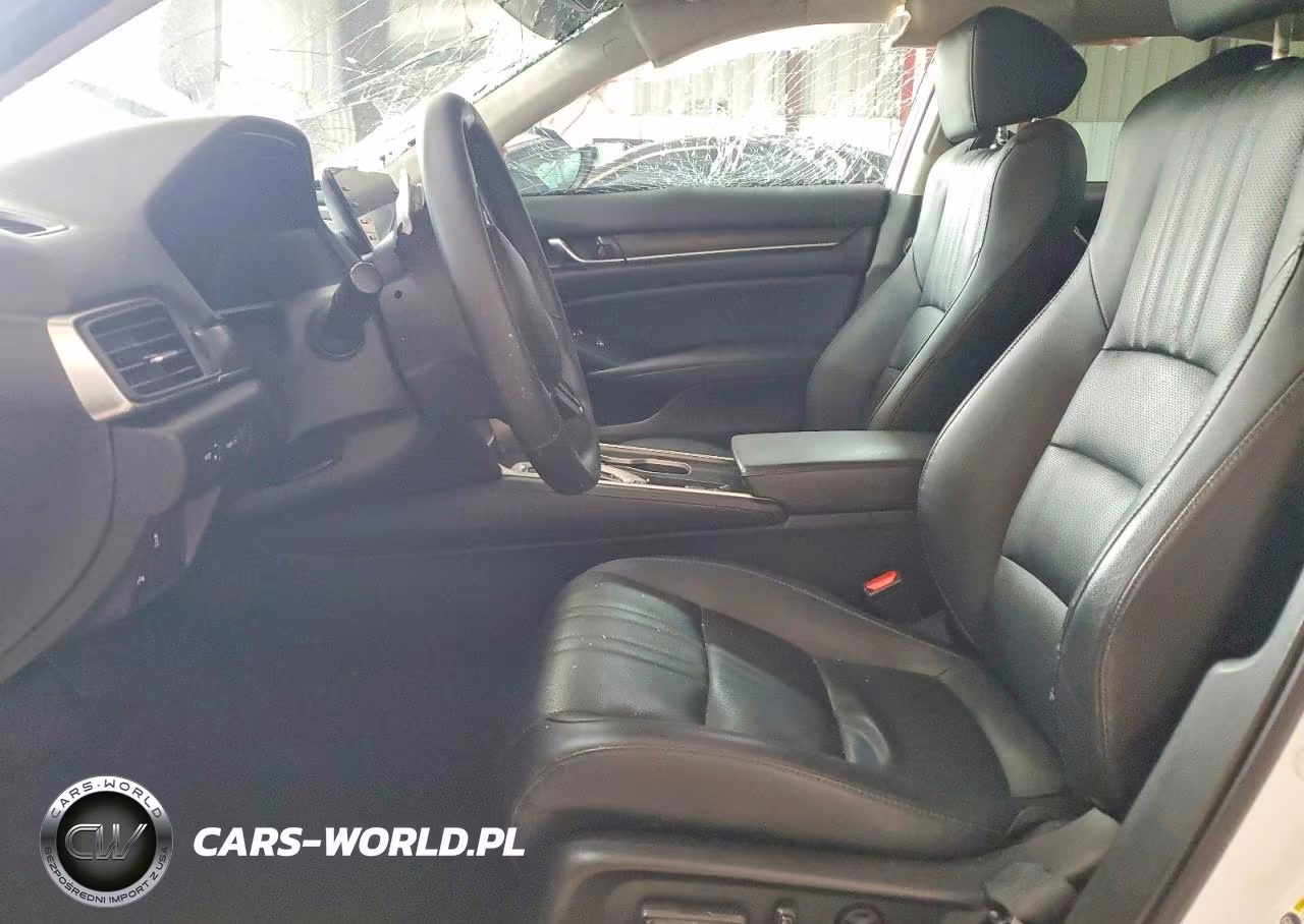2018 Honda Accord Touring VIN:1HGCV2F96JA024252 - 7