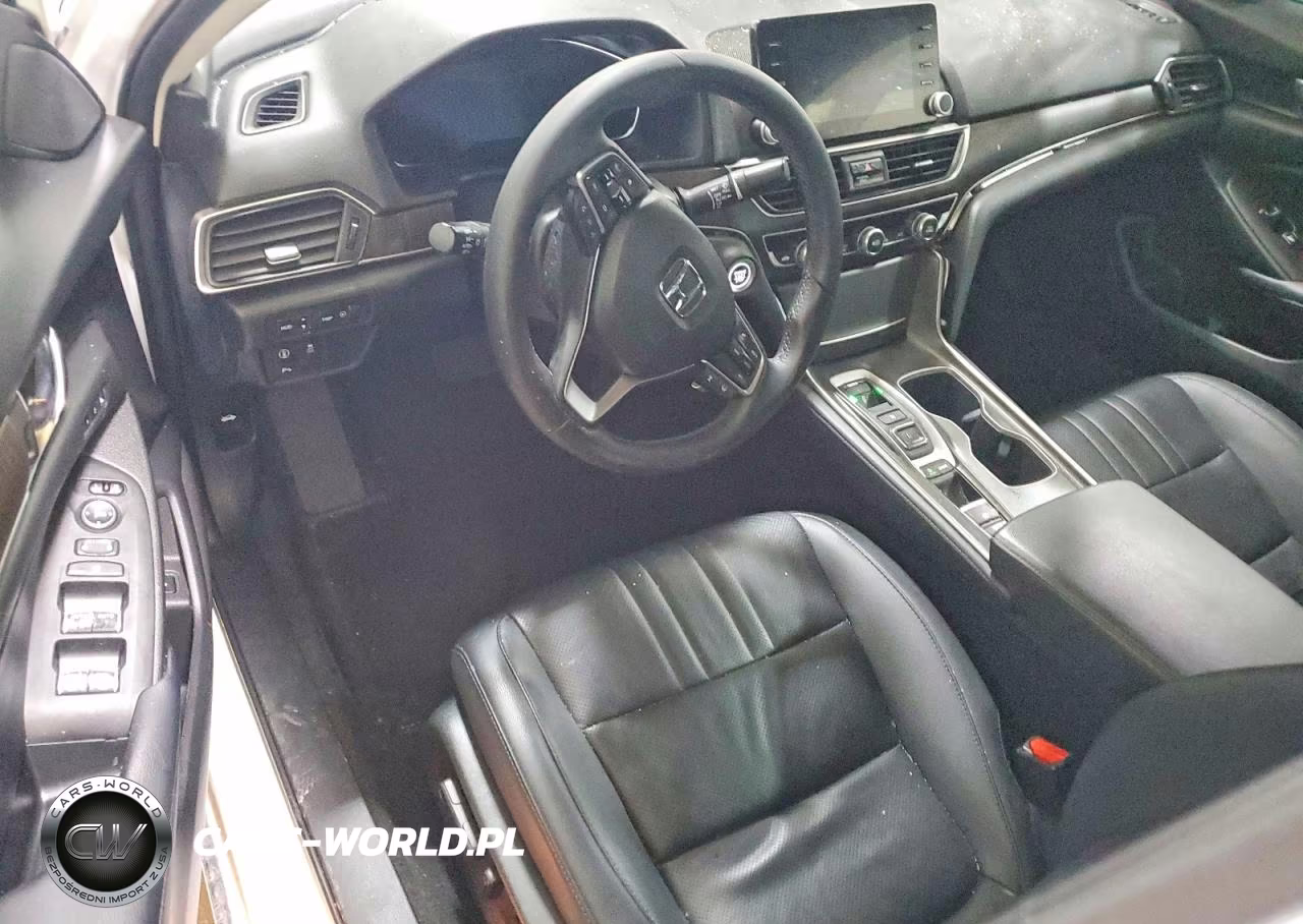 2018 Honda Accord Touring VIN:1HGCV2F96JA024252 - 8