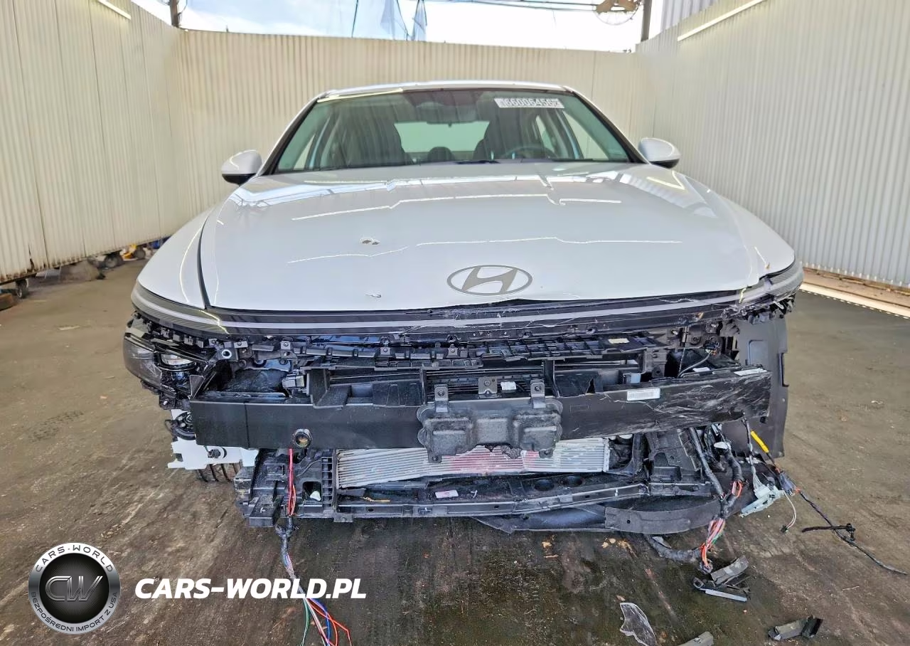 2026 Hyundai Sonata Hybrid Blue VIN:KMHL24JJ0TA168737 - 5