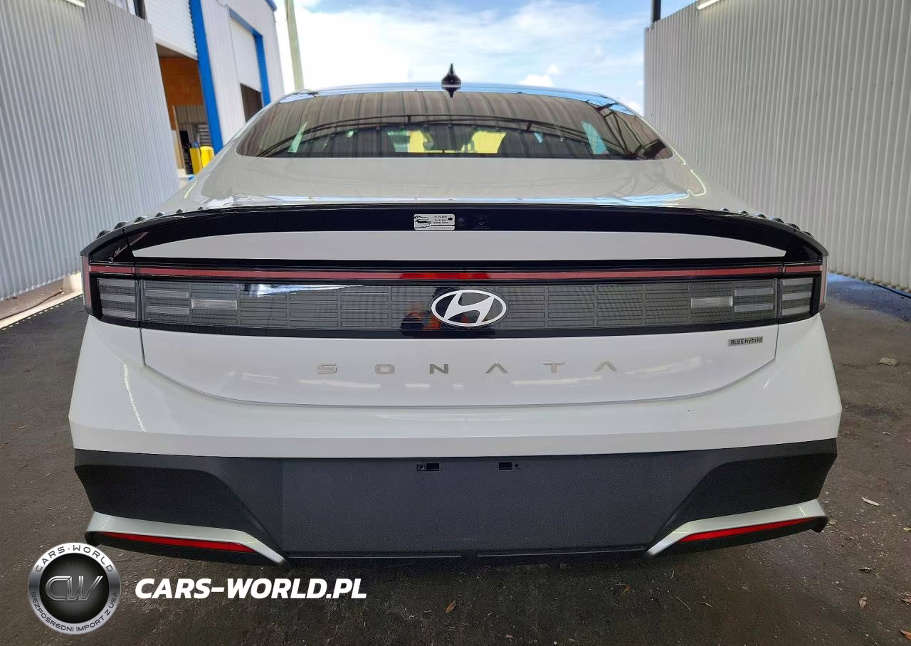 2026 Hyundai Sonata Hybrid Blue VIN:KMHL24JJ0TA168737 - 6