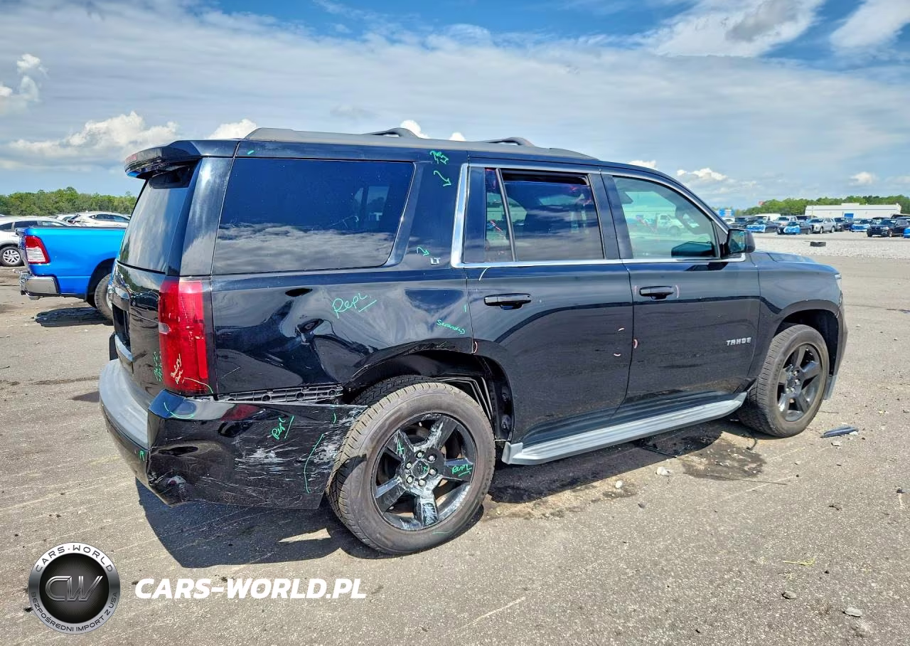 2019 Chevrolet Tahoe C1500 Lt VIN:1GNSCBKC2KR103171 - 3