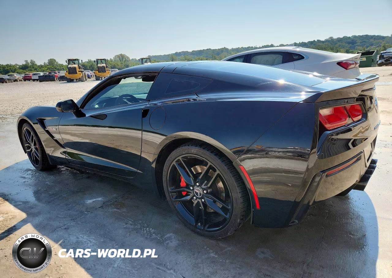 2015 Chevrolet Corvette Stingray Z51 3Lt VIN:1G1YM2D71F5107329 - 2