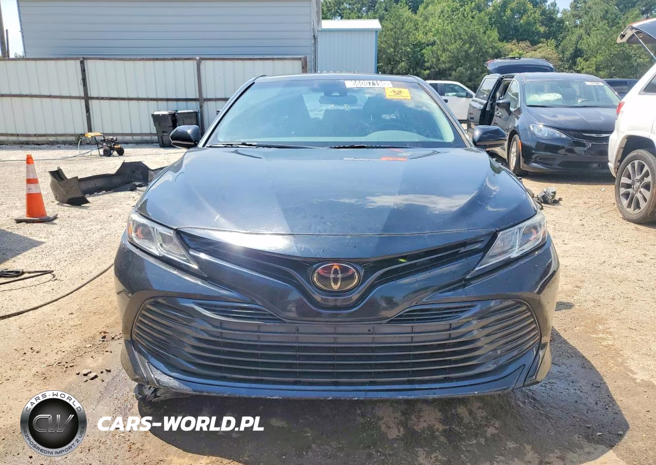 2020 Toyota Camry Le VIN:4T1C11AKXLU997579 - 5