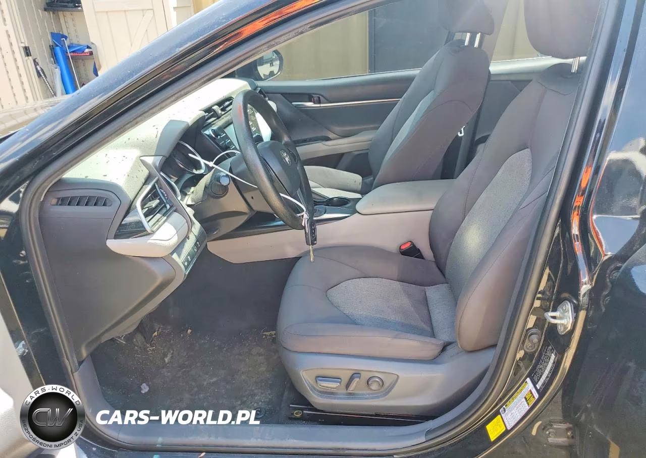 2020 Toyota Camry Le VIN:4T1C11AKXLU997579 - 7
