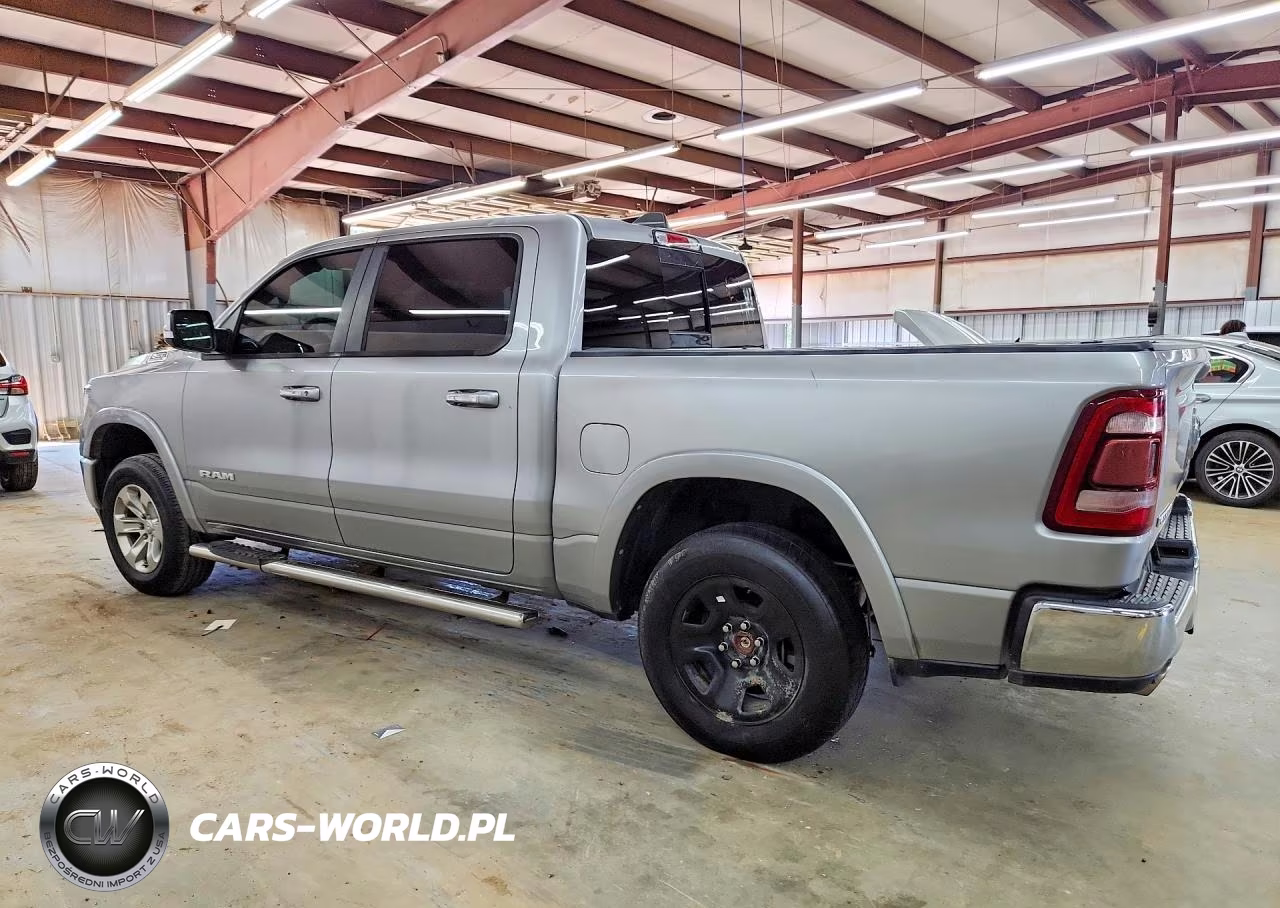 2019 Ram 1500 Laramie VIN:1C6SRFJT8KN505386 - 2